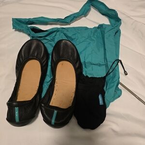 Never Worn Tieks Black Ballet Flats with Teal Bag Never Worn, No Box Size 9